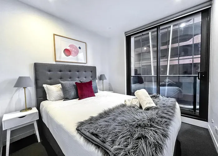 My80 Apartment Located In The Inner Of Melbourne Cbd